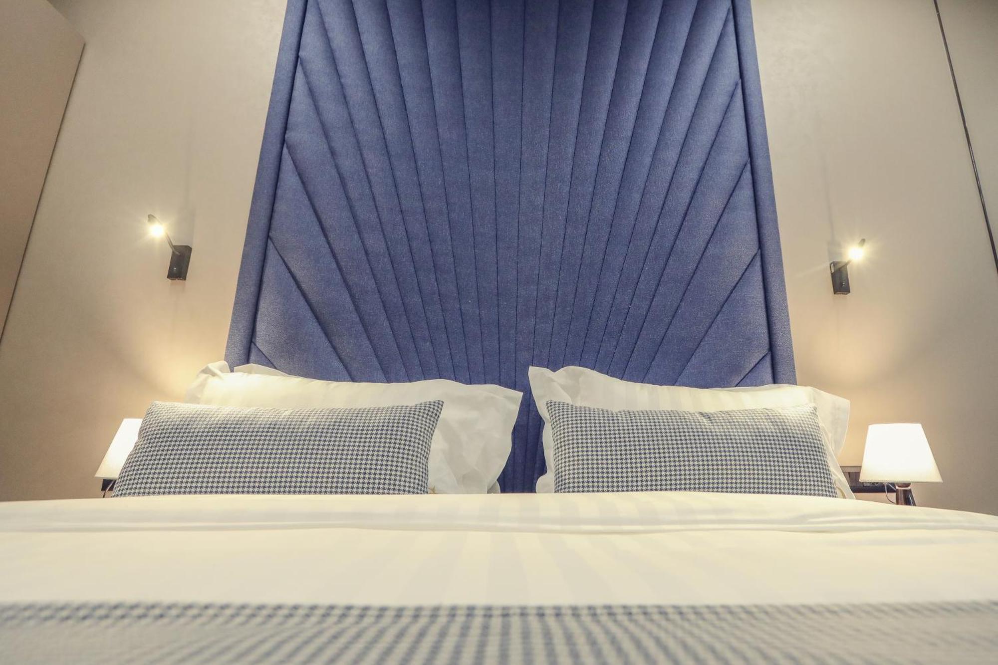 Hotel Dirista Shkoder Bagian luar foto