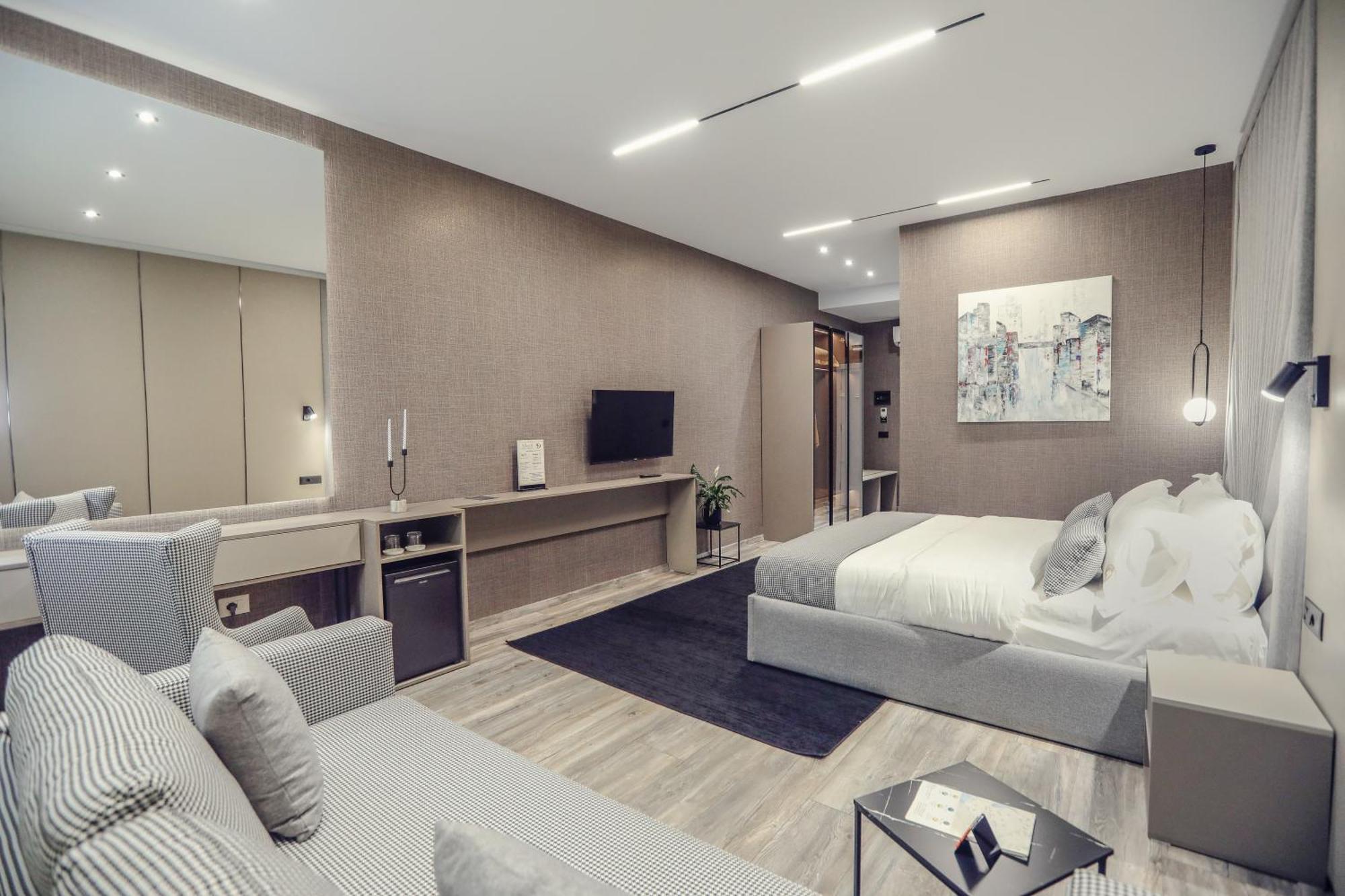 Hotel Dirista Shkoder Bagian luar foto