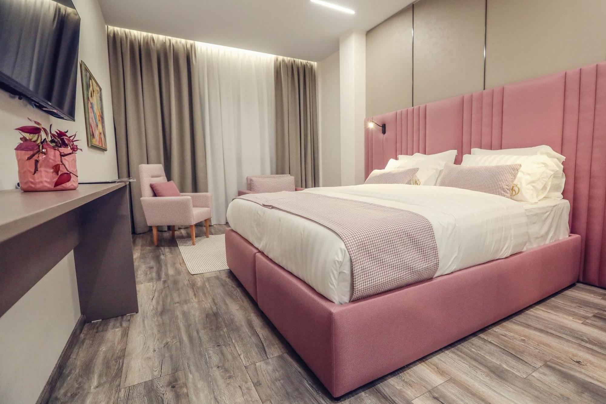 Hotel Dirista Shkoder Bagian luar foto