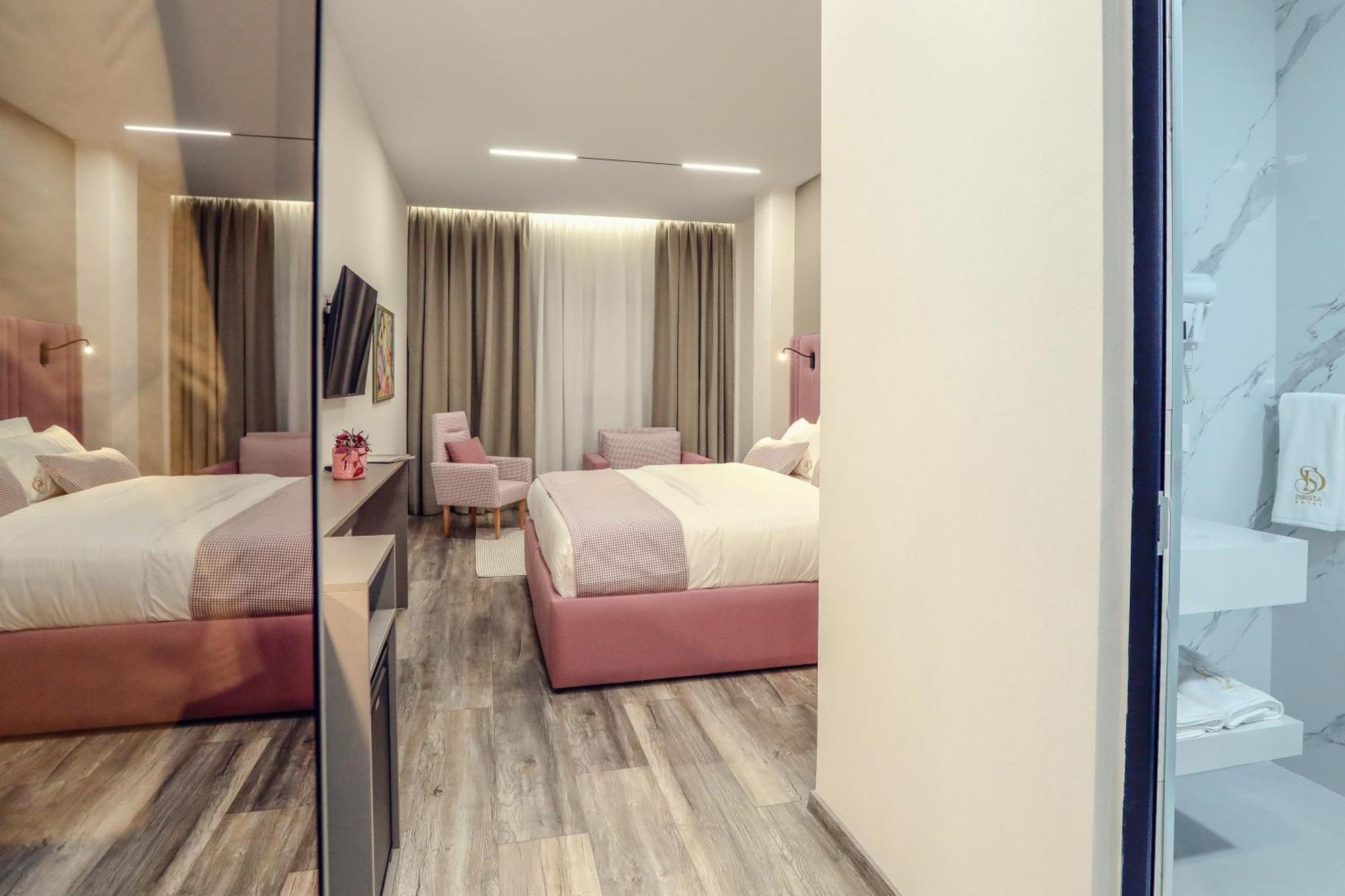 Hotel Dirista Shkoder Bagian luar foto