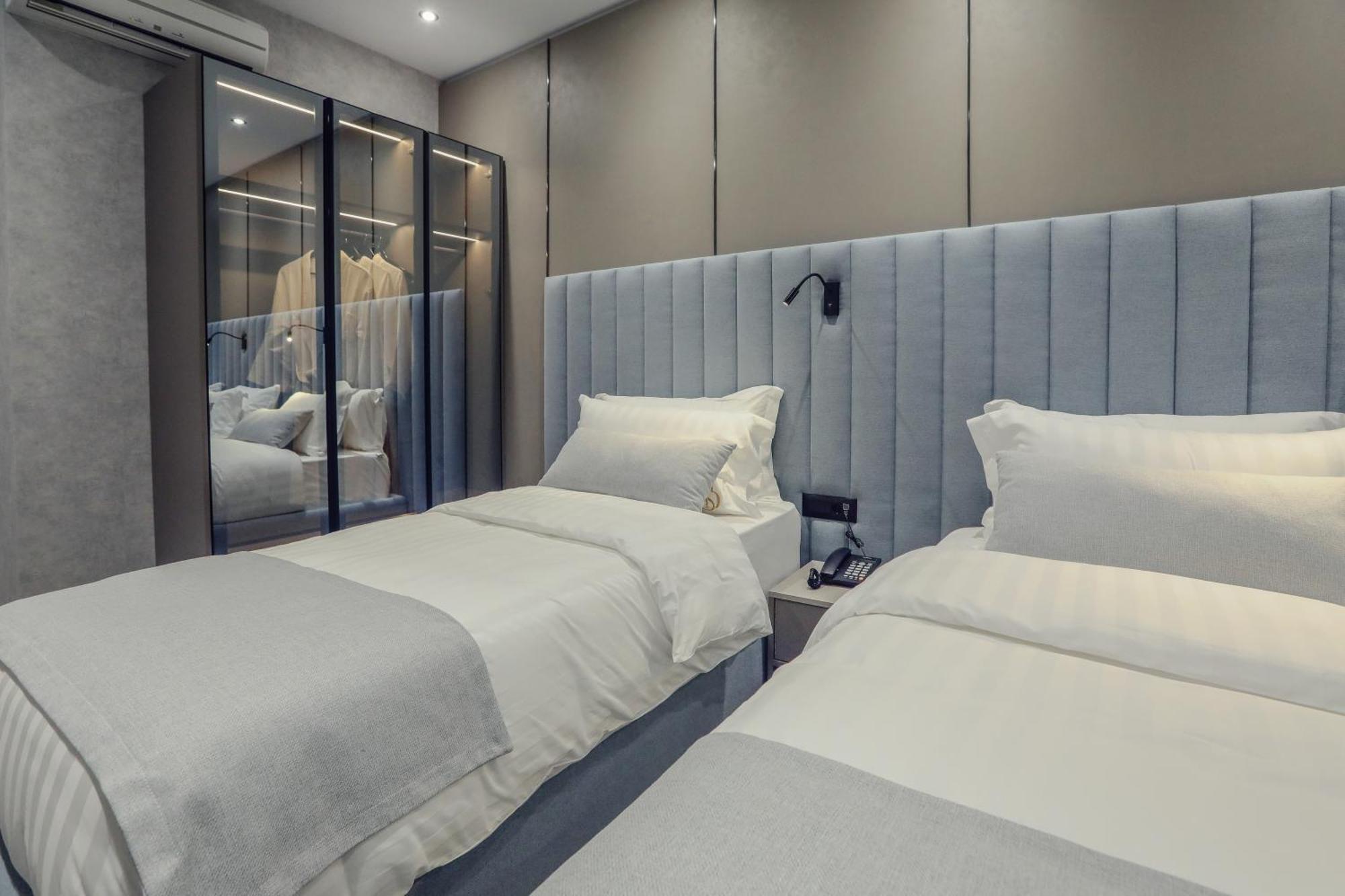 Hotel Dirista Shkoder Bagian luar foto