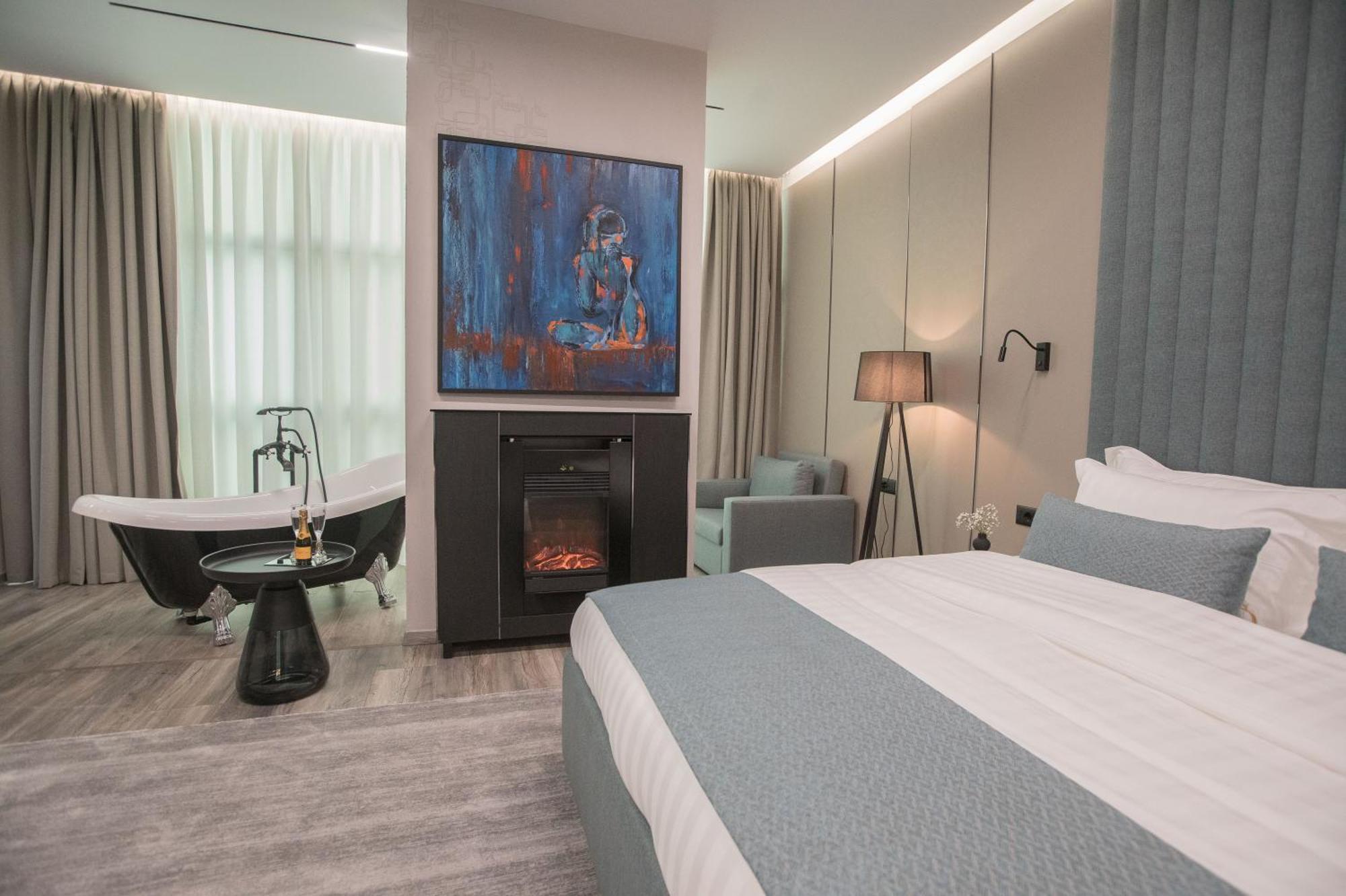 Hotel Dirista Shkoder Bagian luar foto